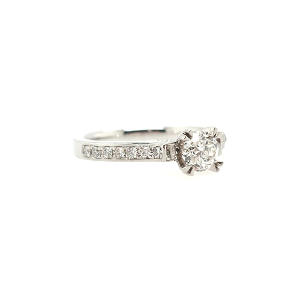 18K White Gold 0.735ct Diamond Ring