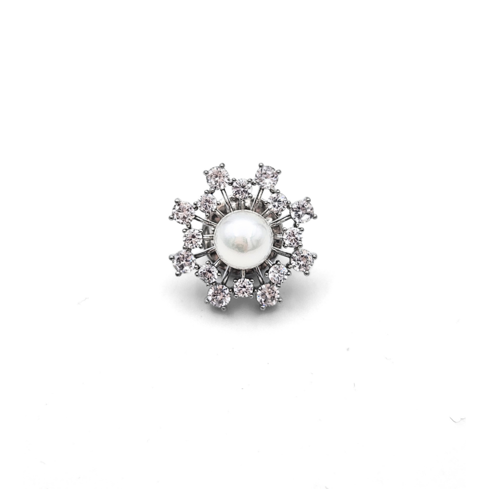 18K White Gold Akoya Pearl Brooch