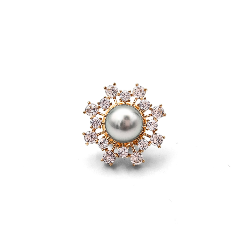 18K Gold Tahitian Black Pearl Brooch