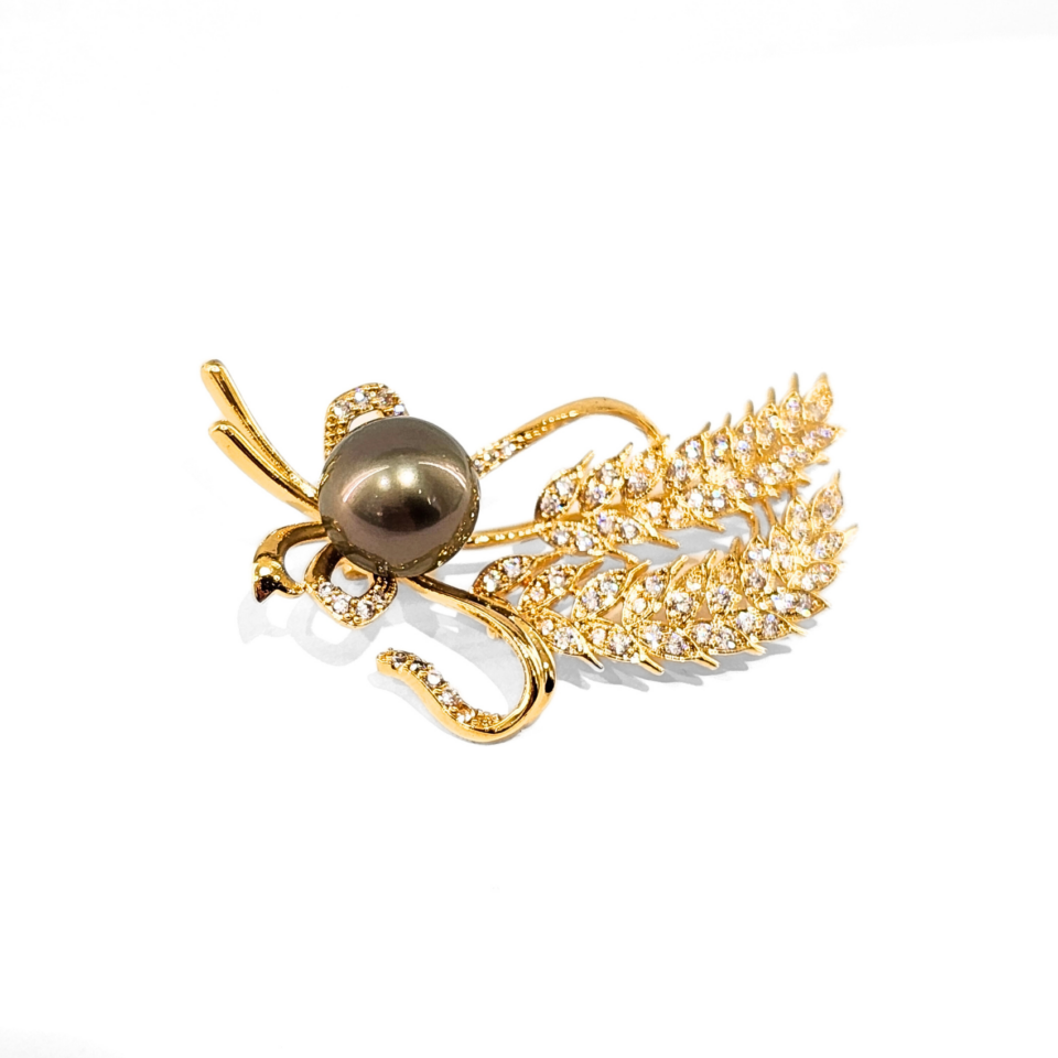 18K Gold Black Pearl Brooch