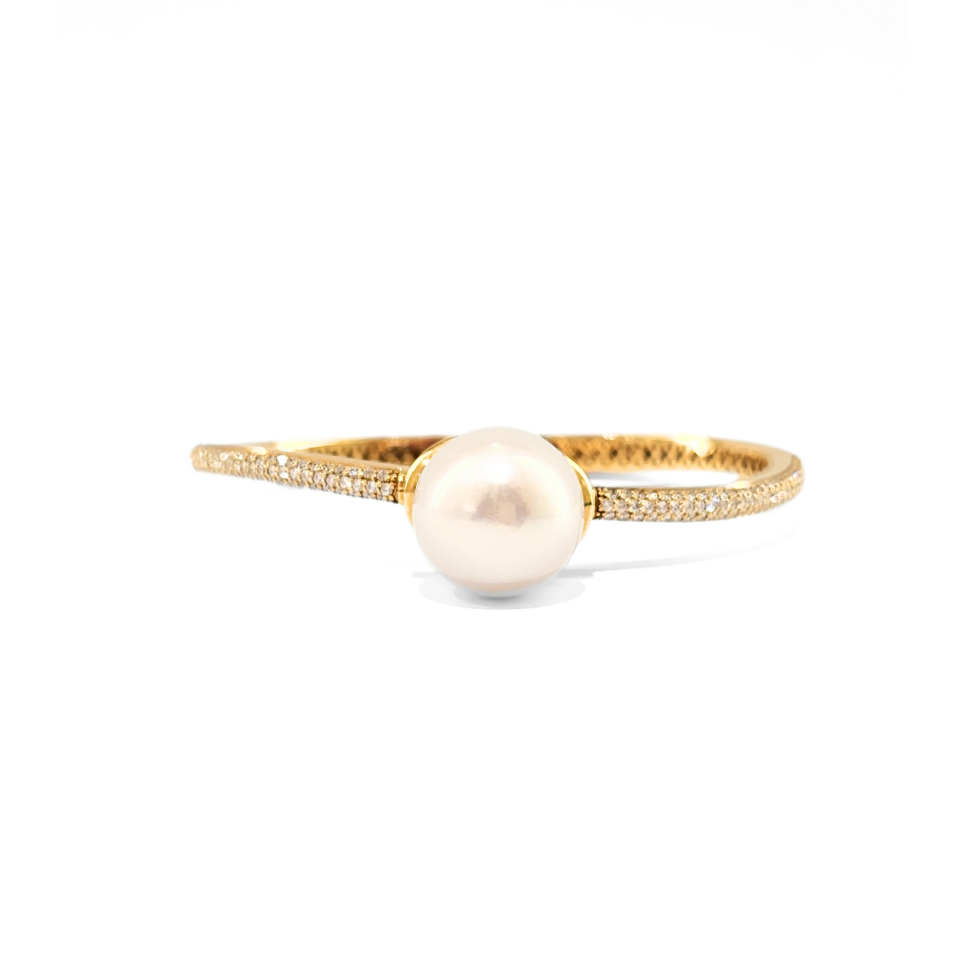 18K Gold South Sea Pearl Bangle