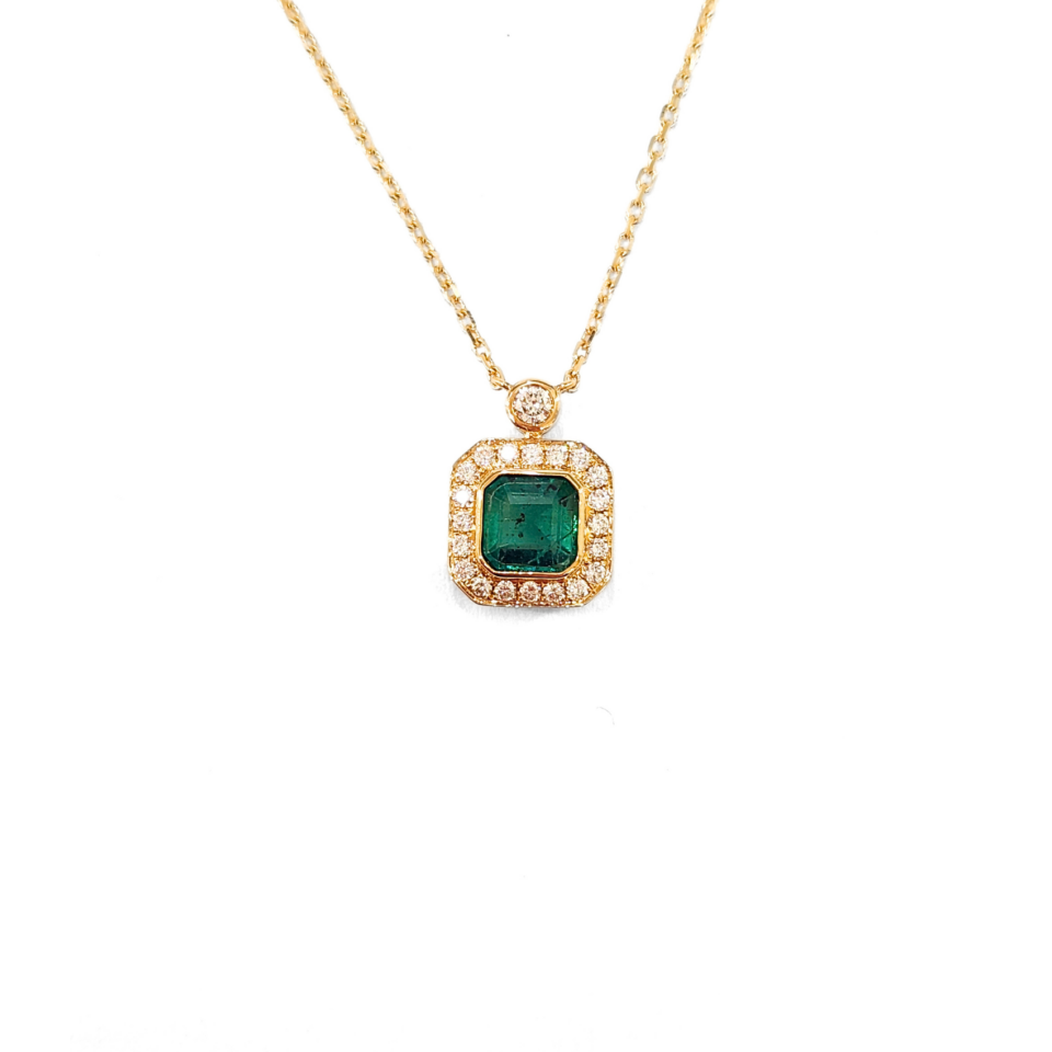 18K Gold Emerald Necklace