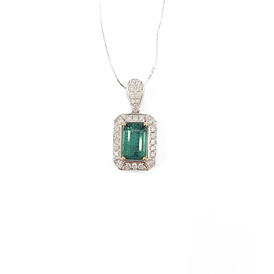 18K White Gold Emerald Pendant